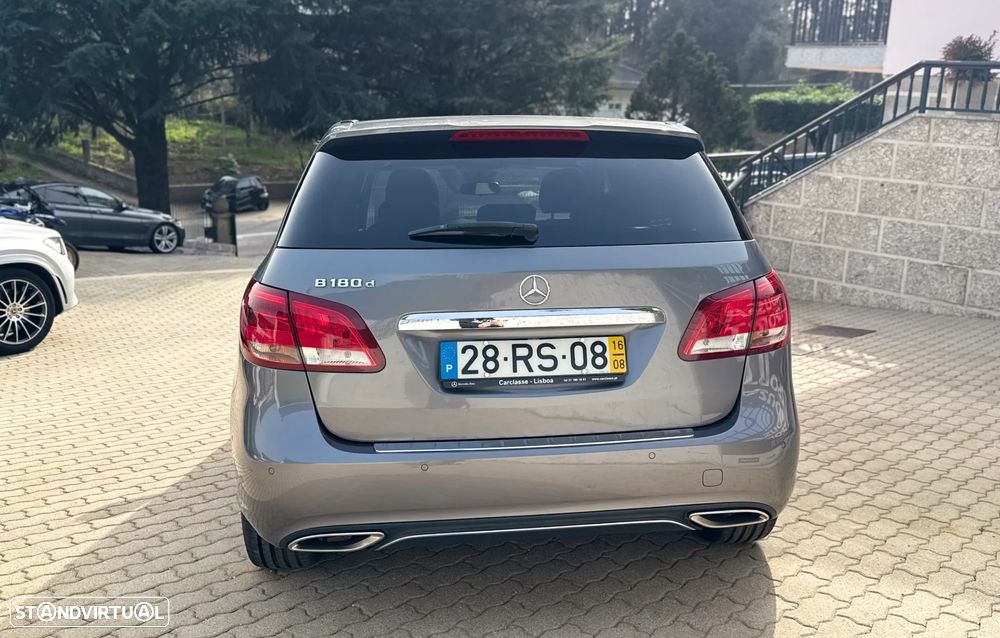 Mercedes-Benz B 180 d Style - 7
