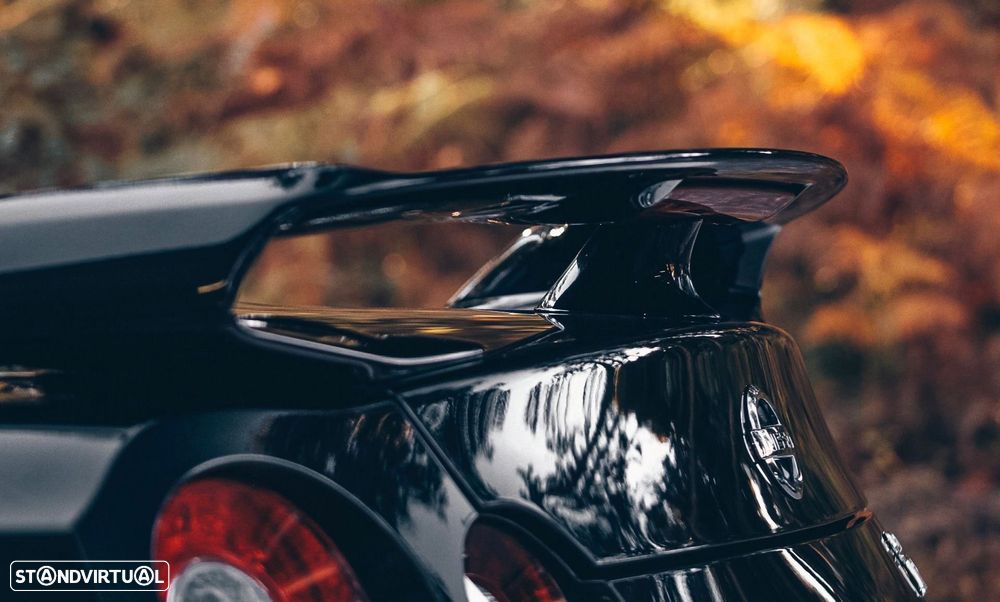 Nissan GT-R 3.8 V6 Black Edition - 7