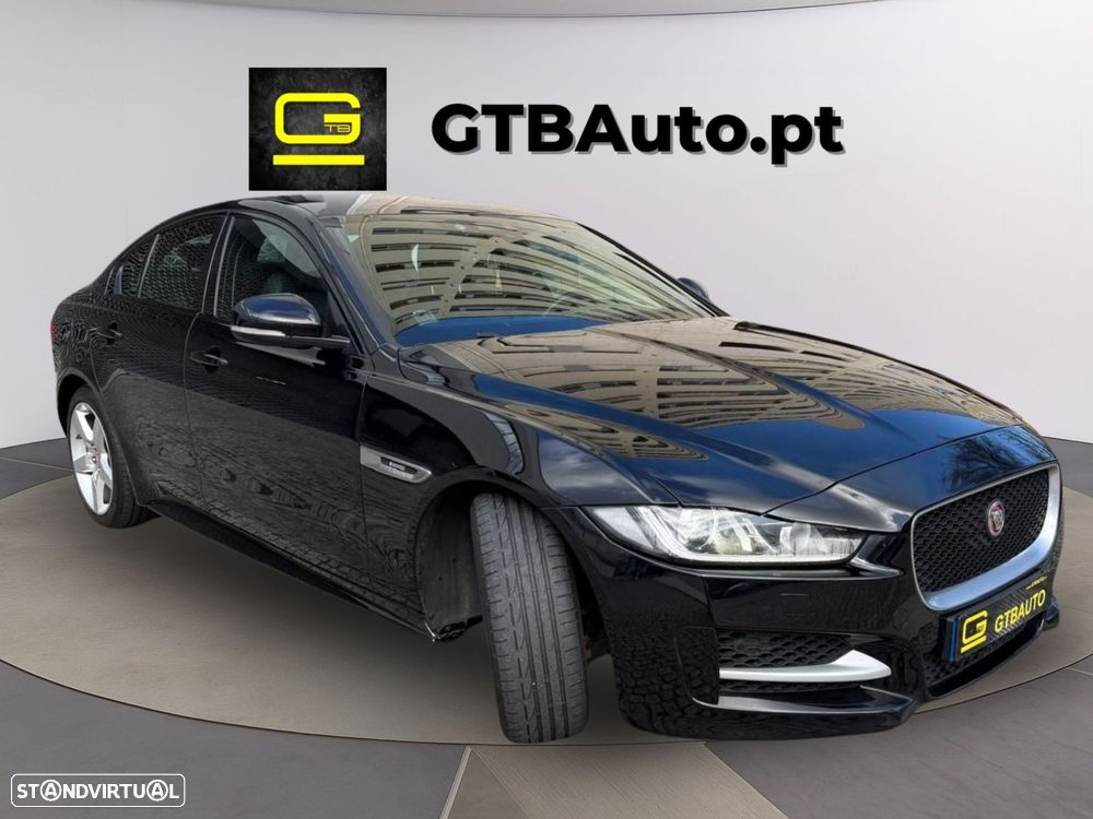 Jaguar XE - 4