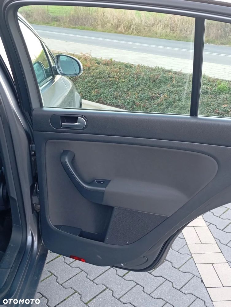 Volkswagen Golf Plus 1.4 TSI United - 19