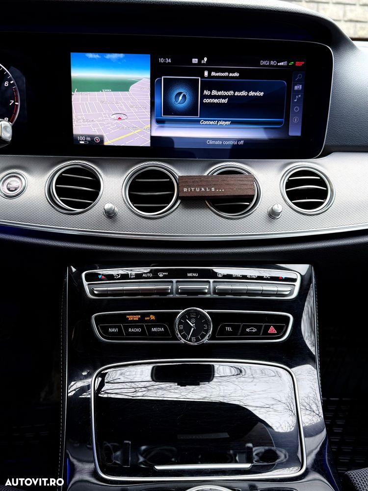 Mercedes-Benz E 200 4MATIC Aut. - 12