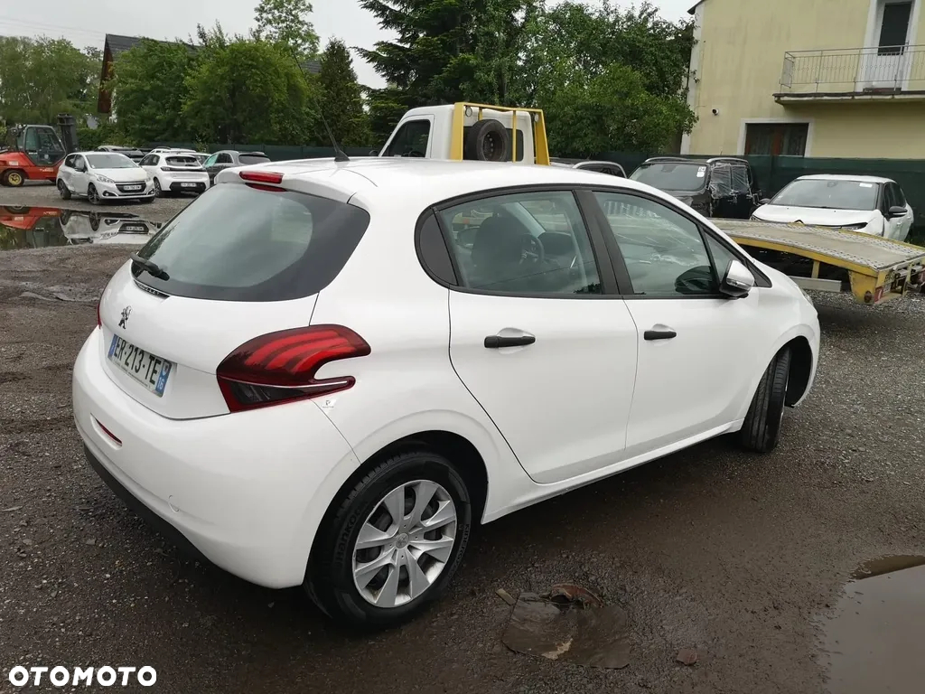 Peugeot 208 1.6 BlueHDi Active S&S - 8