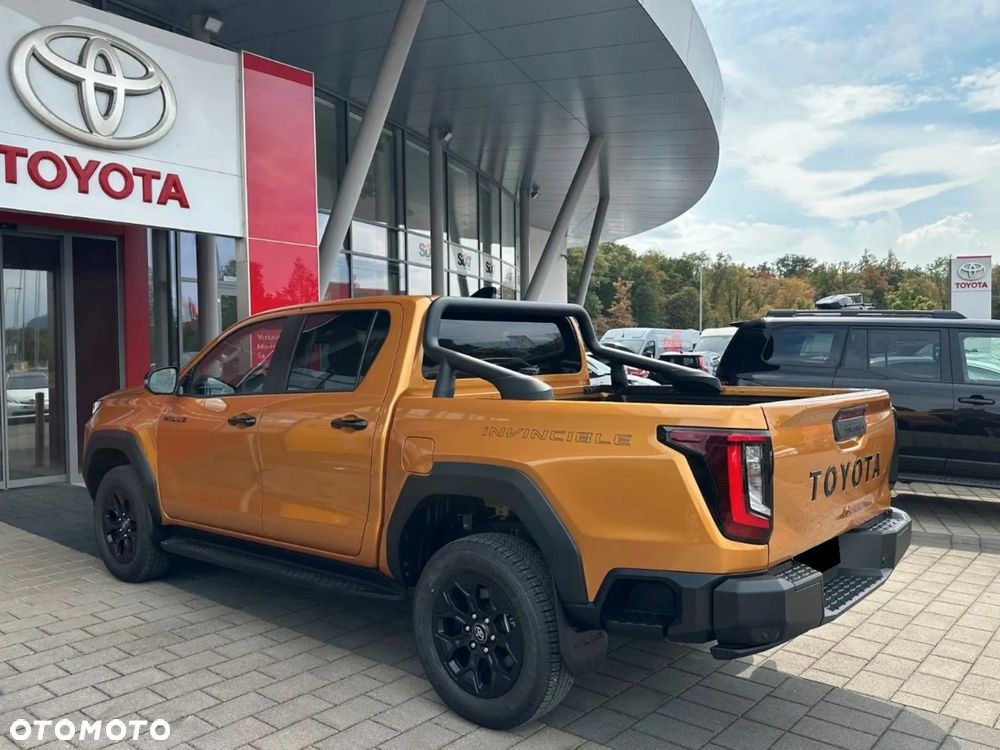 Toyota Hilux - 6
