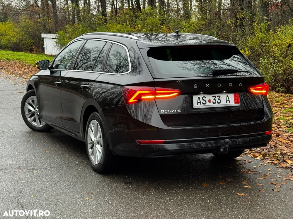 Skoda Octavia Combi 2.0 TDI DSG Exclusive Plus - 12