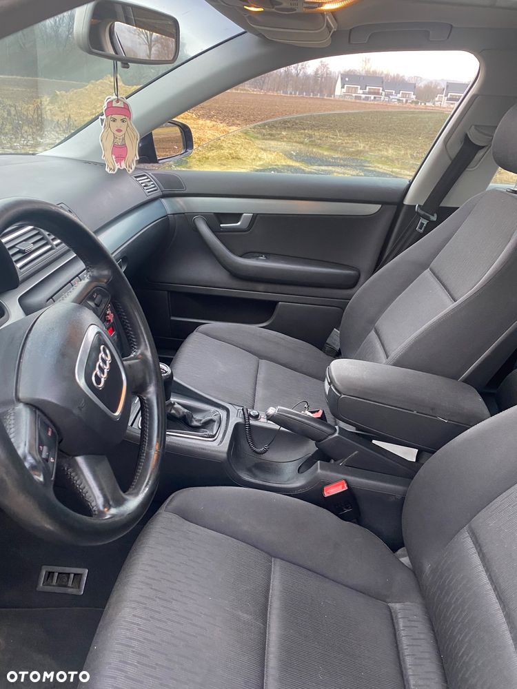 Audi A4 Limousine 1.6 - 12