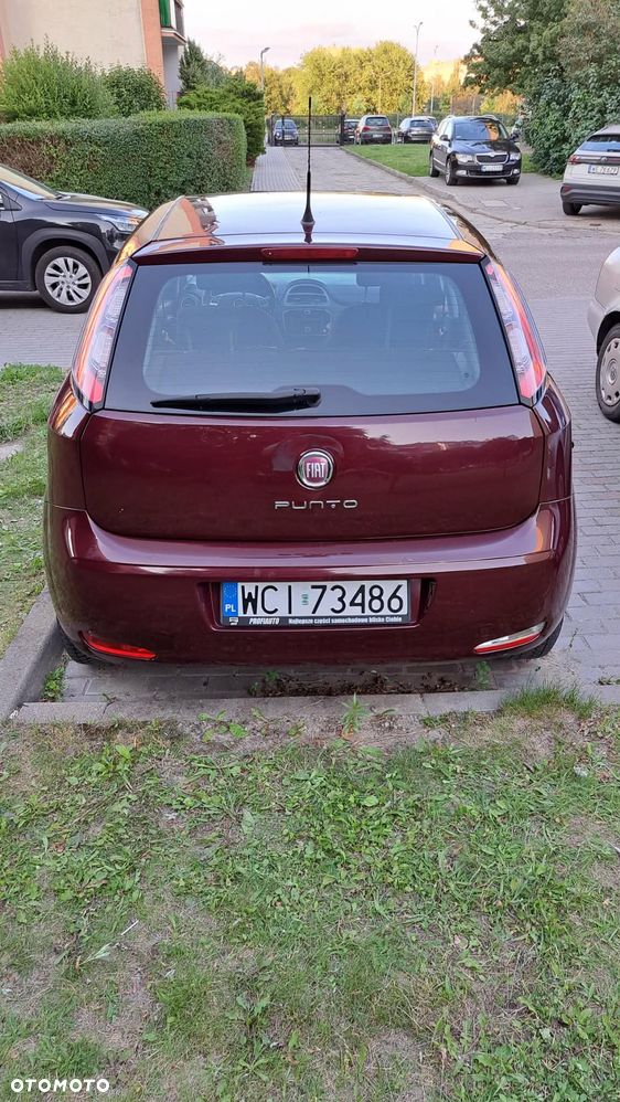 Fiat Punto 1.4 Easy S&S - 9