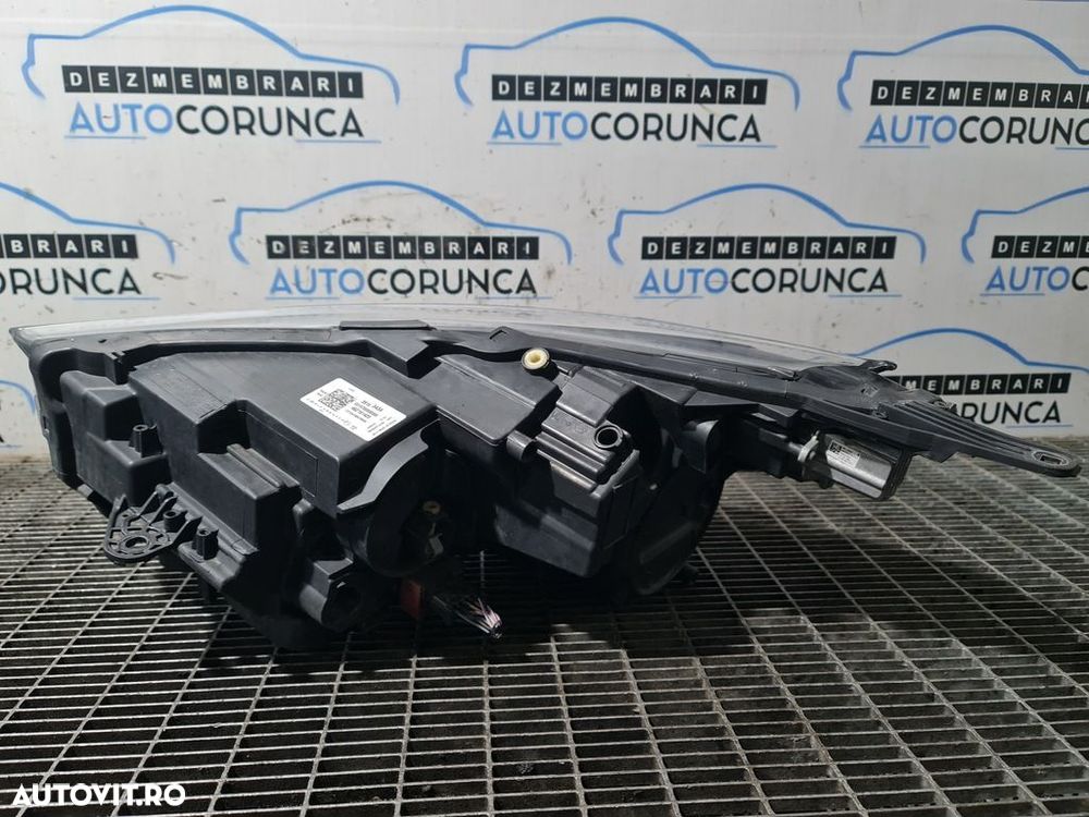 Far Dreapta Opel Crossland Facelift 2020 - 2025 SUV 4 Usi (1359) LED Adaptiv 39153434 - 2