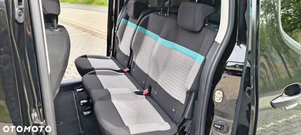 Citroën Berlingo XL 7-Sitzer PureTech 130 EAT8 FEEL - 17