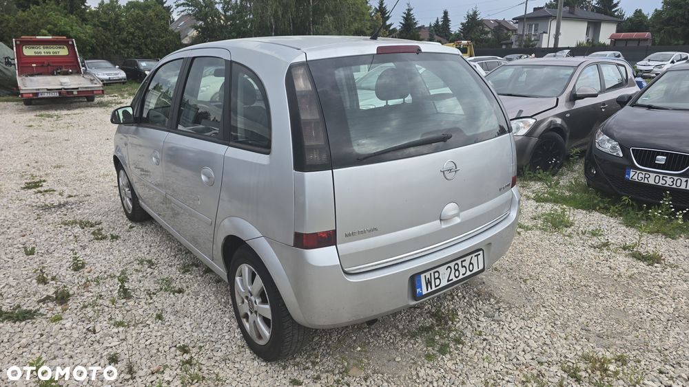 Opel Meriva 1.7 CDTI Cosmo - 11