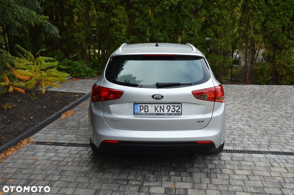 Kia Ceed - 23