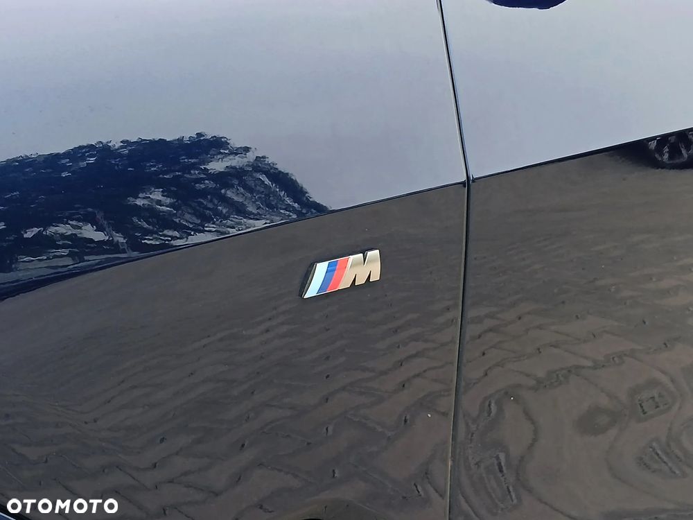 BMW X5 M M50i - 12