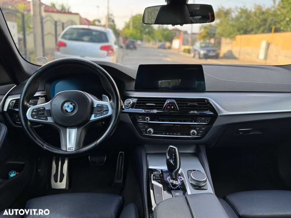 BMW Seria 5 530d xDrive Aut. Sport Line - 4