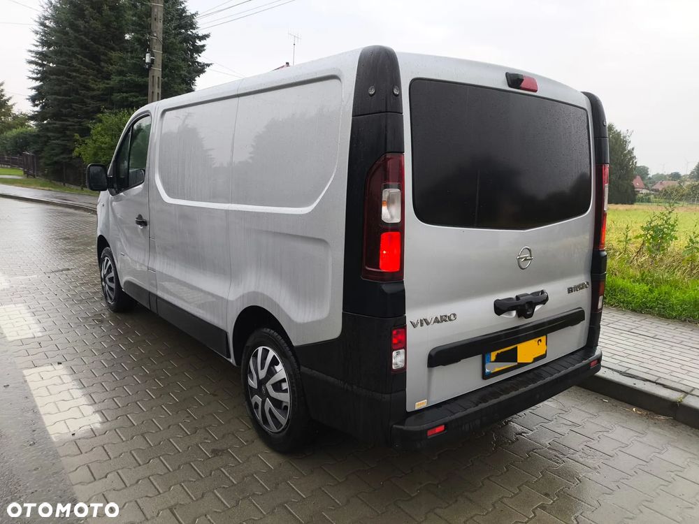 Opel VIVARO - 2