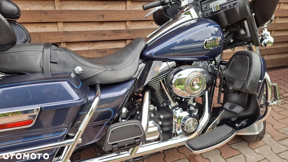 Harley-Davidson Touring Electra Glide - 16