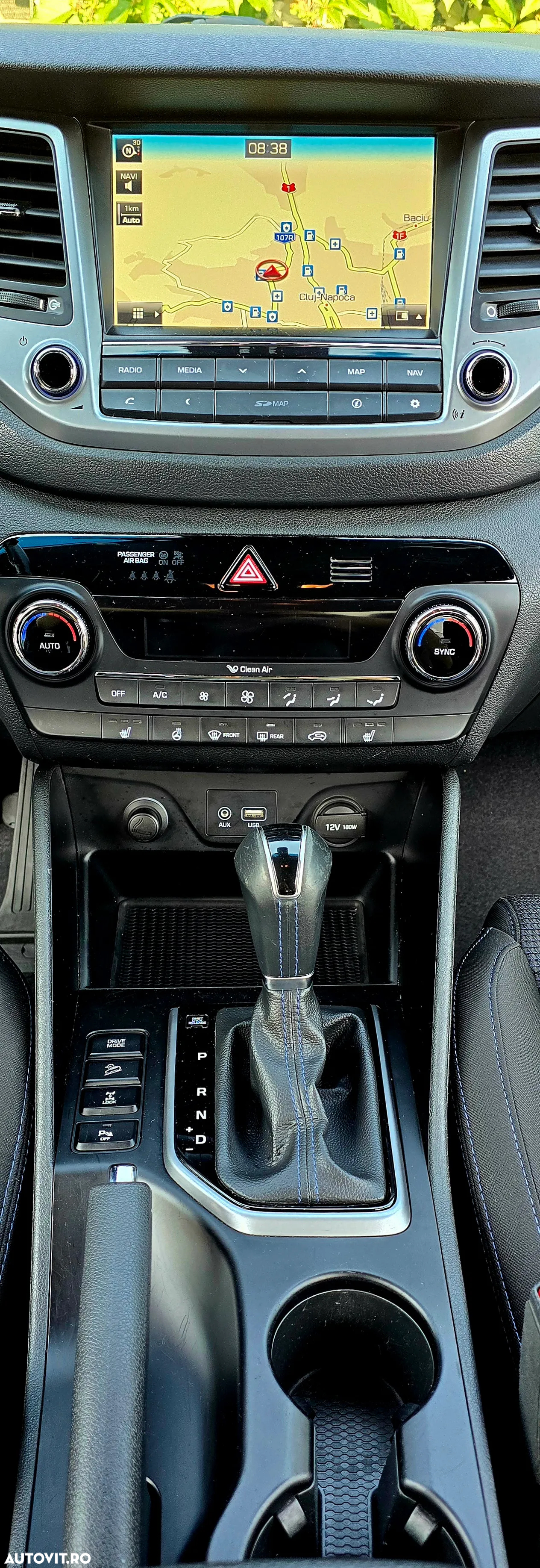 Hyundai Tucson 2.0 CRDI 4WD Automatik Advantage - 17