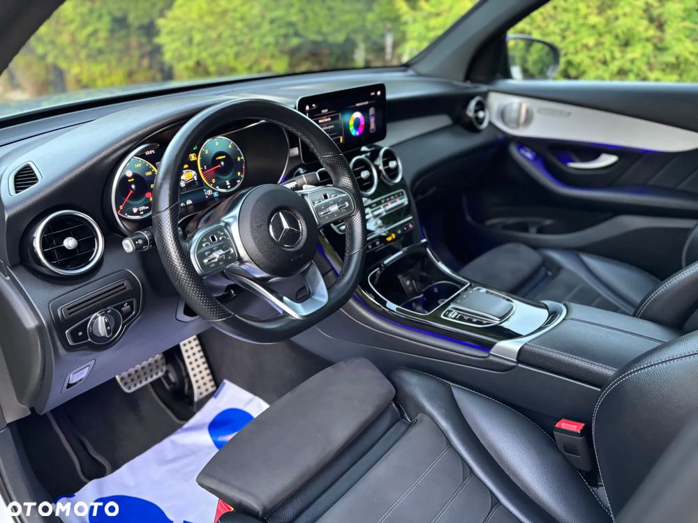 Mercedes-Benz GLC 200 d 4Matic 9G-TRONIC AMG Line - 26