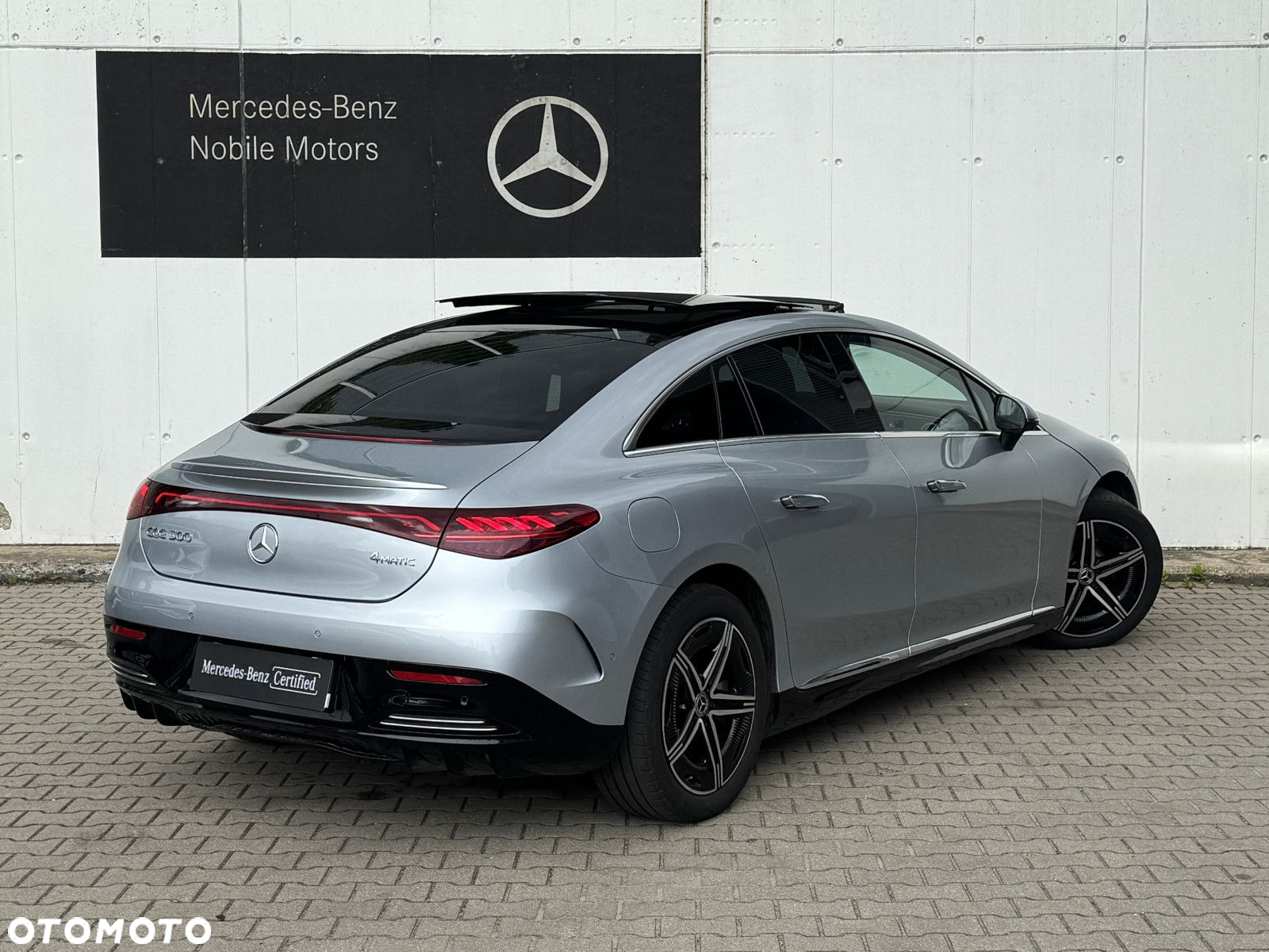 Mercedes-Benz EQE - 11
