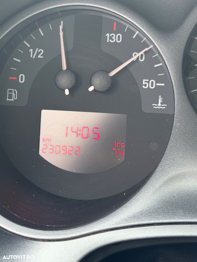 Seat Leon 2.0 TDI DPF Comfort Limited - 10