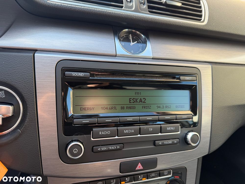 Volkswagen Passat Variant 2.0 Blue TDI SCR Trendline - 15