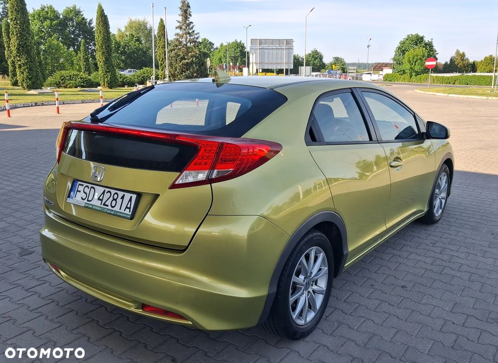 Honda Civic 1.4 i-VTEC Comfort - 10