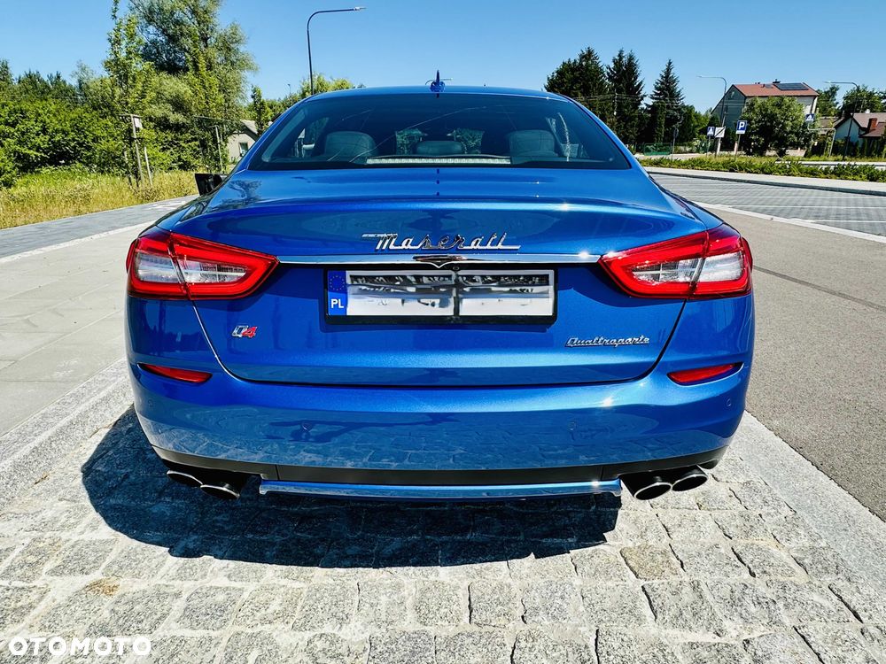 Maserati Quattroporte - 5