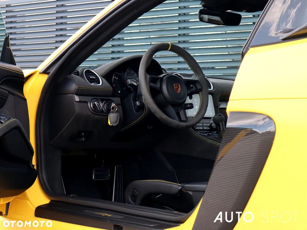 Porsche 718 Cayman GPF GT4 RS PDK - 20