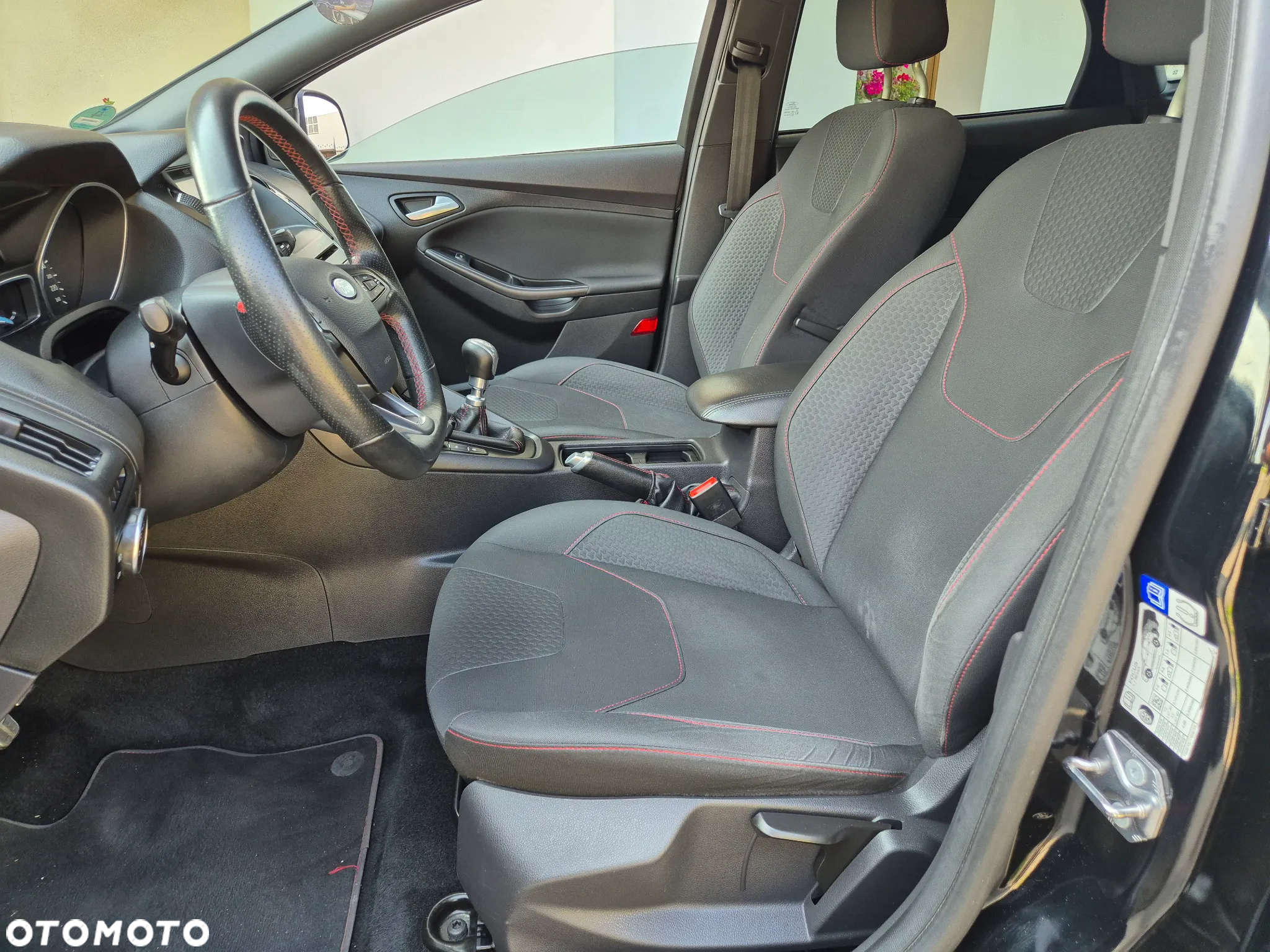 Ford Focus 1.0 EcoBoost ST-Line Black ASS - 18