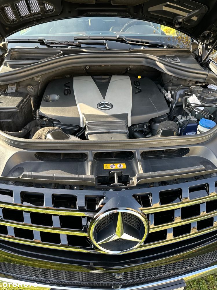 Mercedes-Benz ML - 13