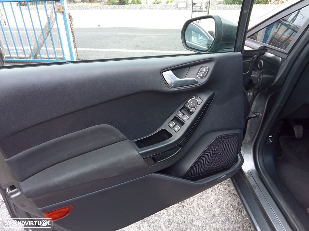 Ford Fiesta 1.1 Ti-VCT Business - 26