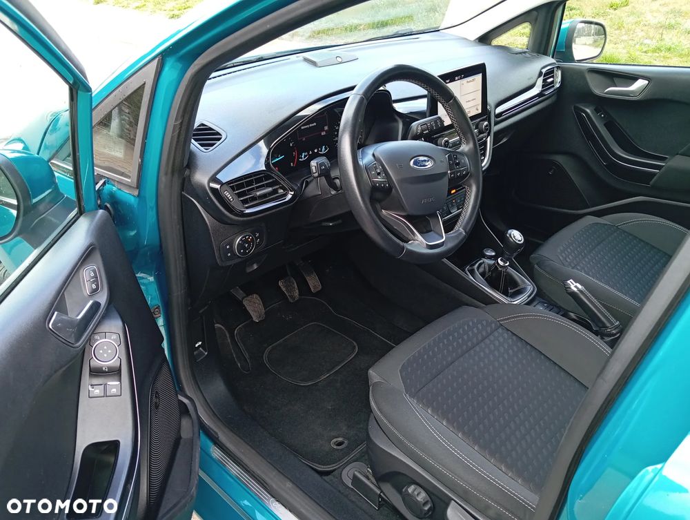 Ford Fiesta 1.0 EcoBoost Hybrid S&S TITANIUM - 5