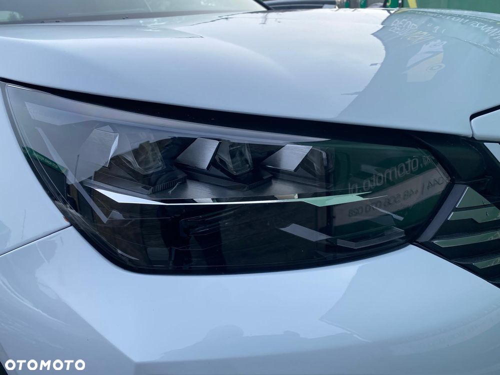 Peugeot 2008 PureTech 130 EAT8 GT Pack - 7