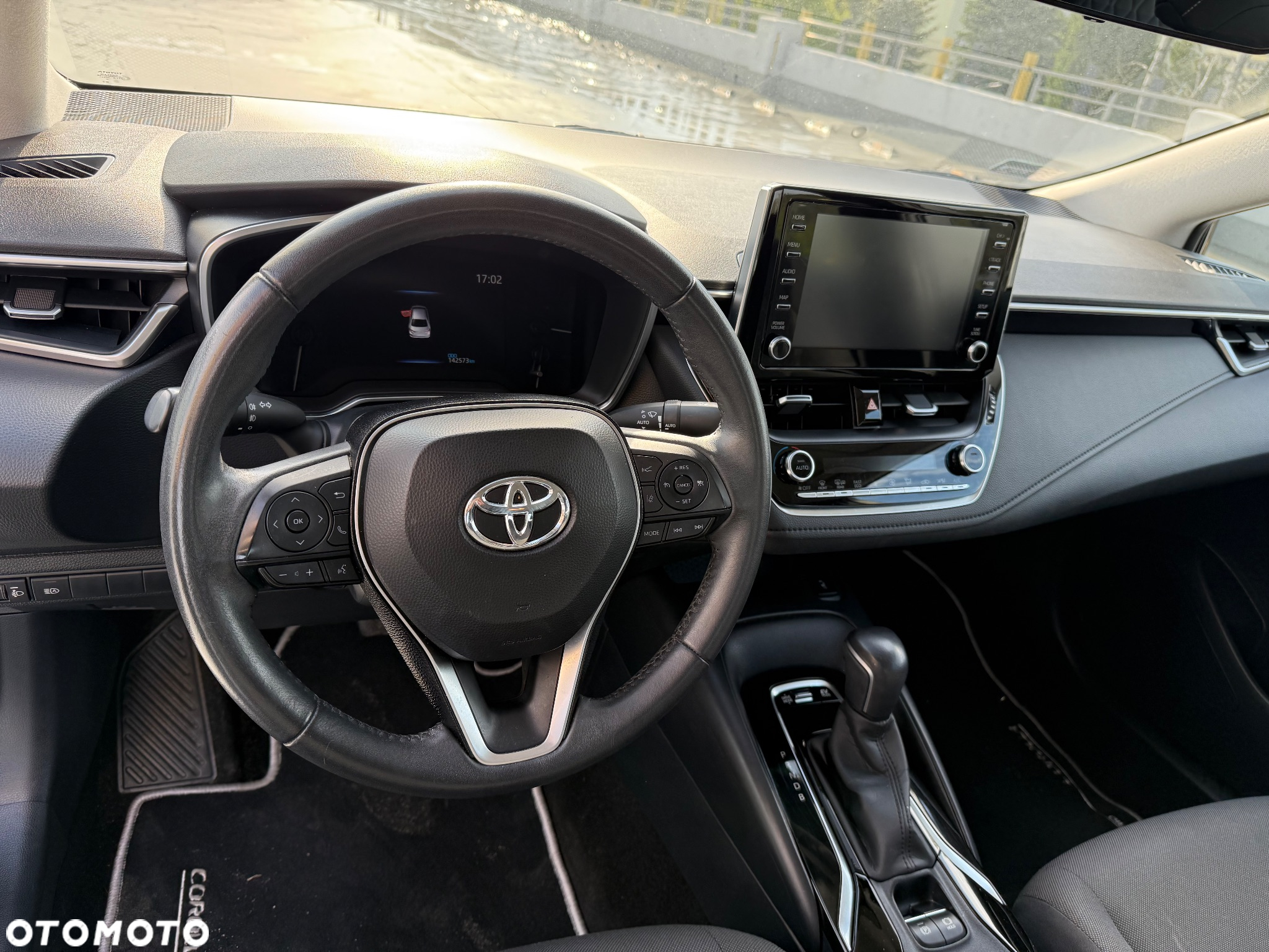 Toyota Corolla 1.8 Hybrid Comfort - 14