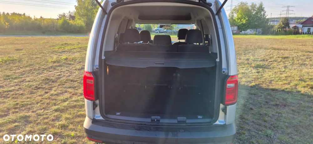 Volkswagen Caddy 2.0 TDI Trendline DSG - 8
