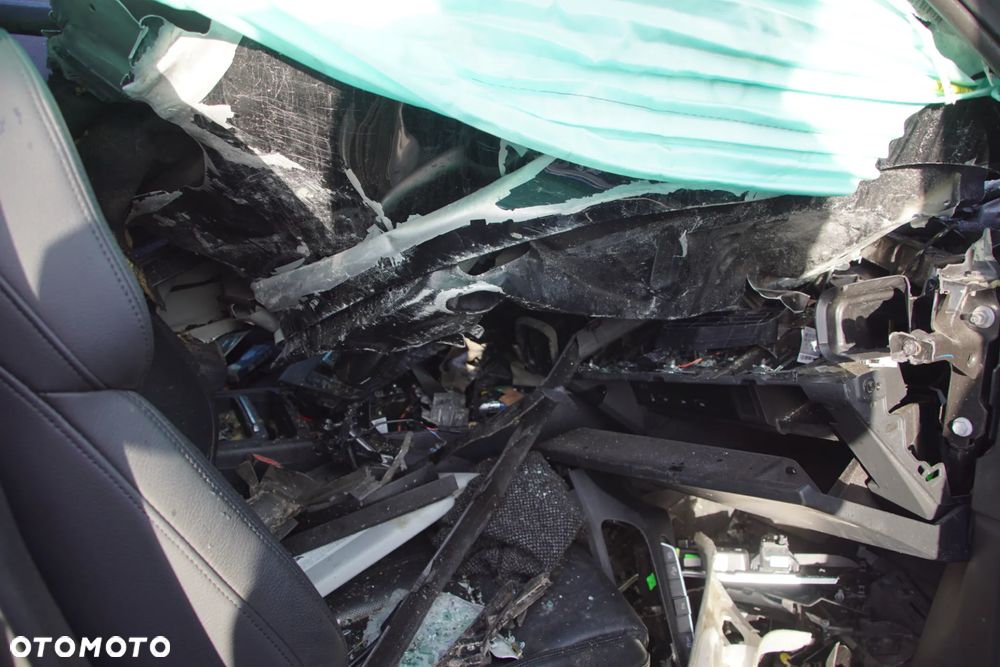 Auto na części - Audi Q5 II FY 2.0 TFSI 252 KM DAYB SUX LY9T 2018R Silnik Skrzynia Drzwi Klapa Zderzak Błotnik Lampa Szyba Klamka Lusterko Sterownik Moduł Czujnik Panel Kierownica - 11
