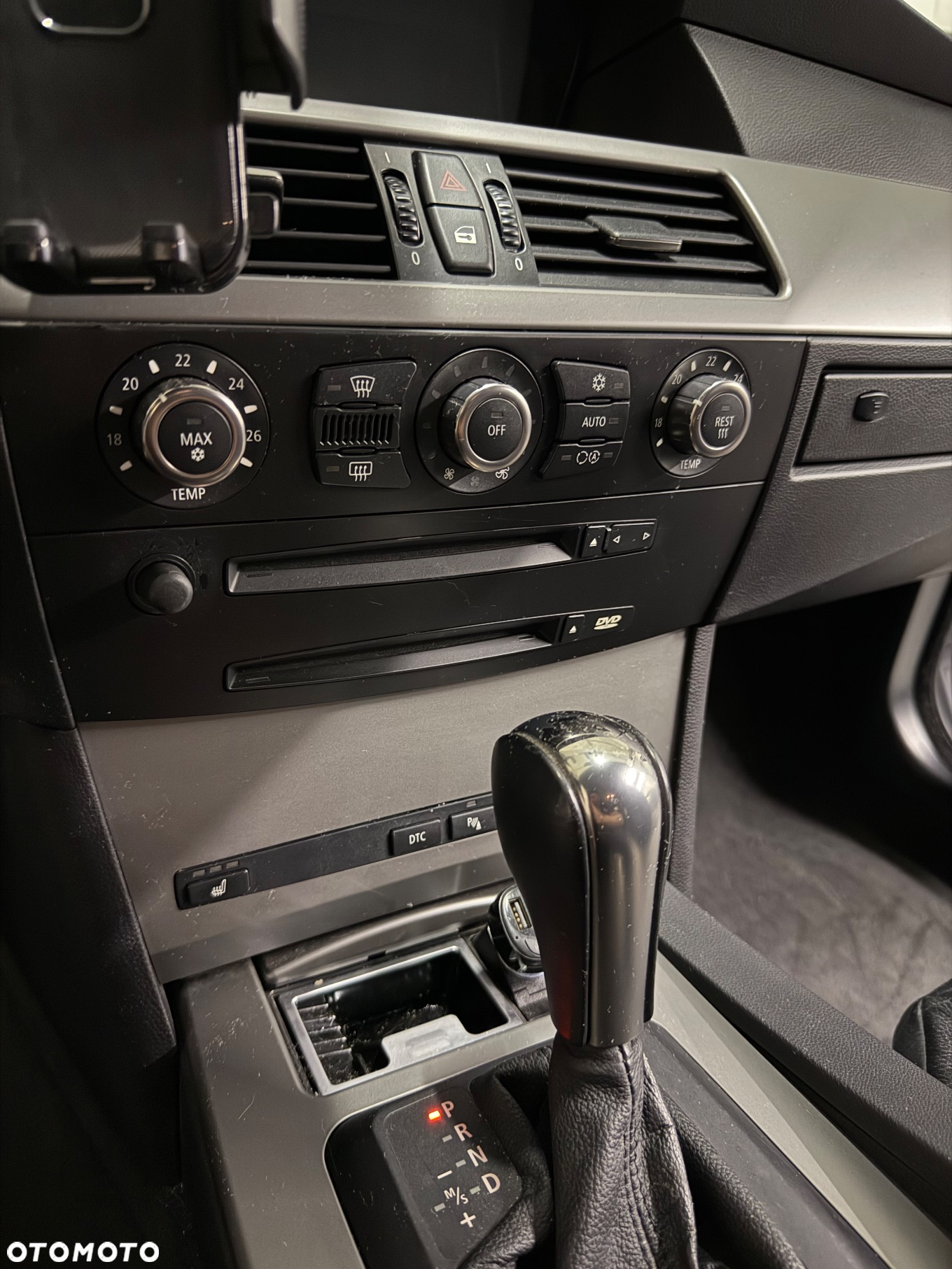BMW Seria 5 523i Touring - 19