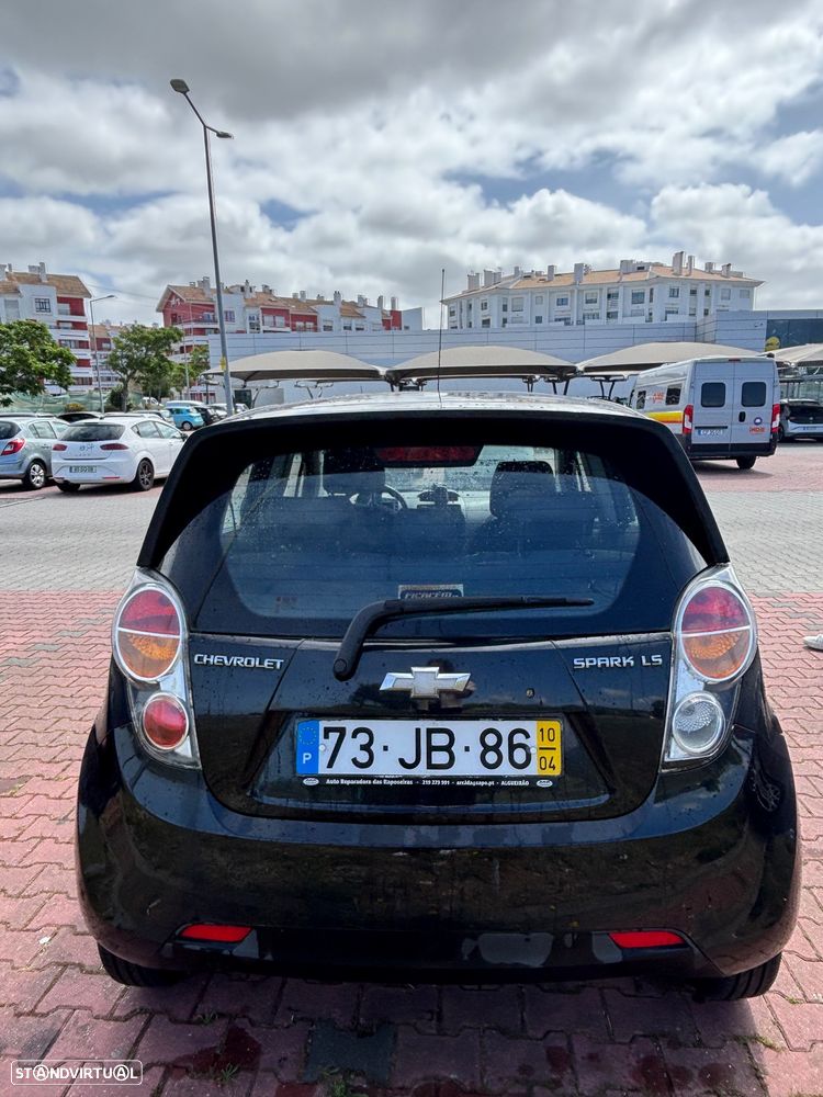 Chevrolet Spark 1.0 L - 4