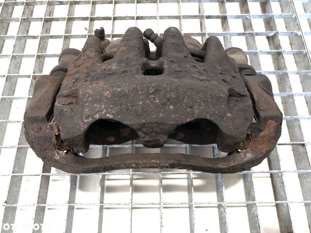 ZACISK PRAWY PRZÓD - 79.00 PLN - FIAT DUCATO Autobus (250_) 2006 - 2022 160 Multijet 3,0 D 115 kW - 1