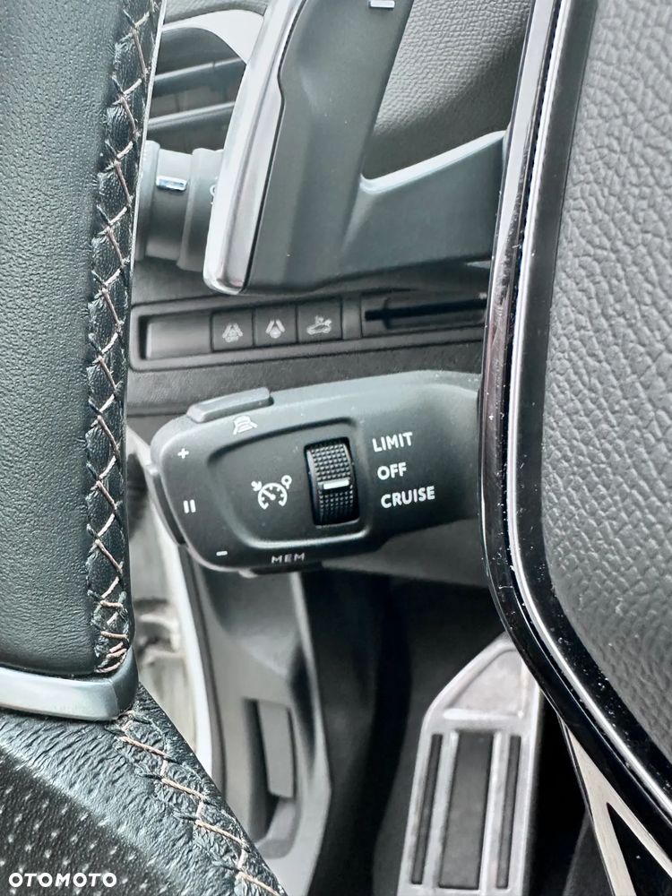 Peugeot 3008 BlueHDi 130 Stop & Start EAT8 GT - 21