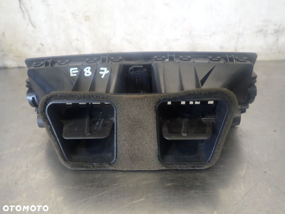 KRATKA NAWIEWU ŚRODKOWA BMW E87 118D - 4