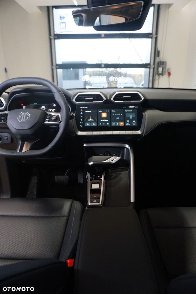 MG ZS Hybrid+ - 34