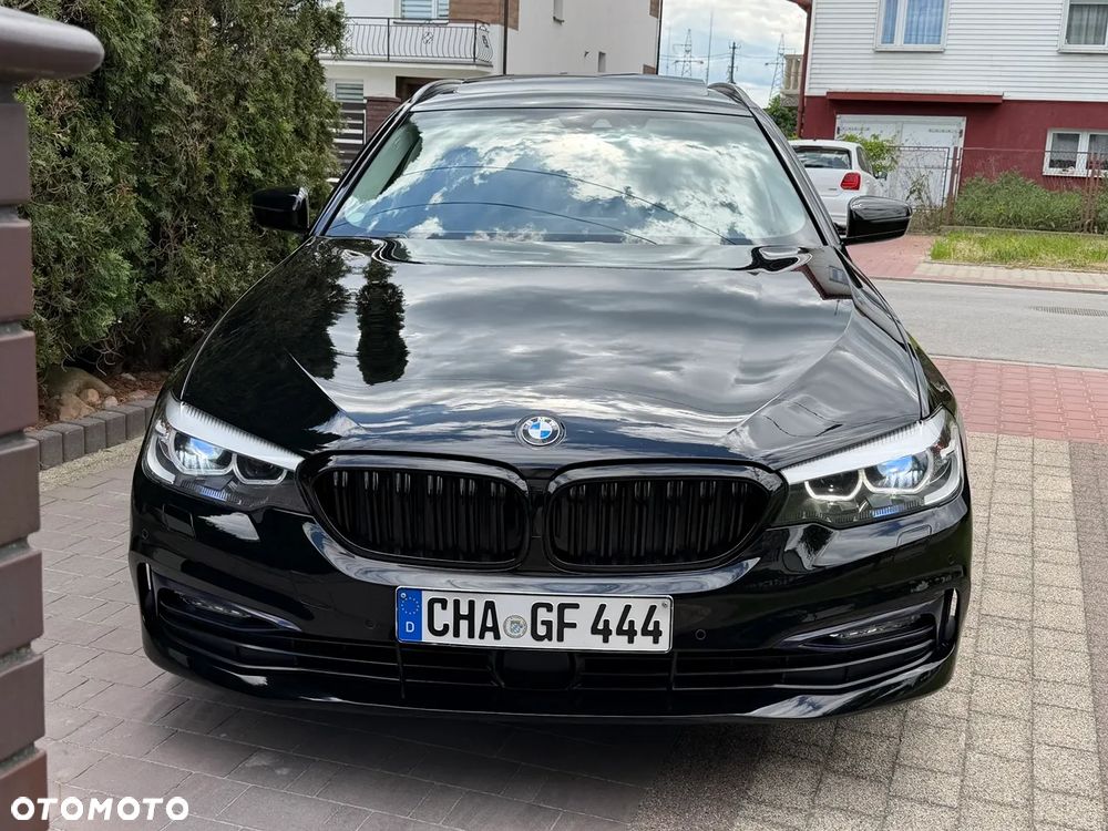 BMW Seria 5 520d Sport Line - 3