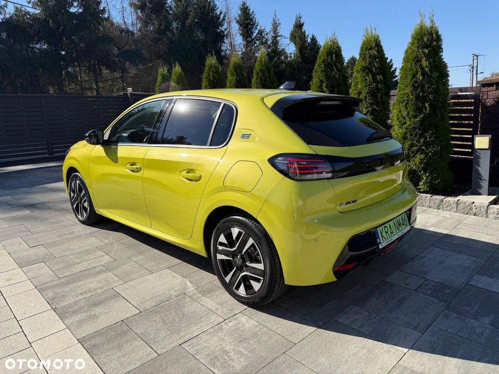 Peugeot 208 Allure - 5