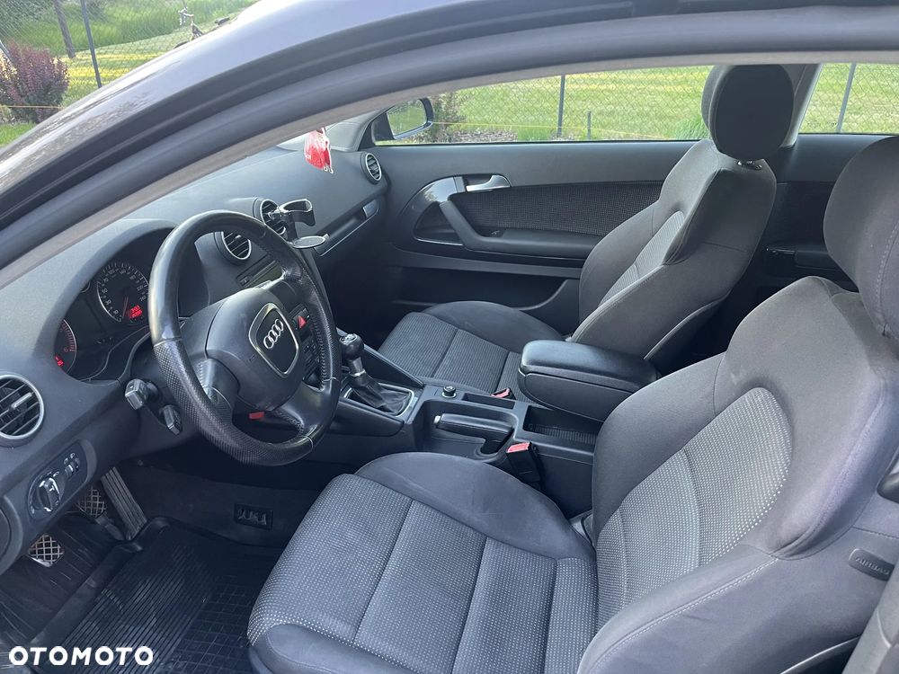 Audi A3 3-drzwiowe 2.0 TDI Attraction - 5