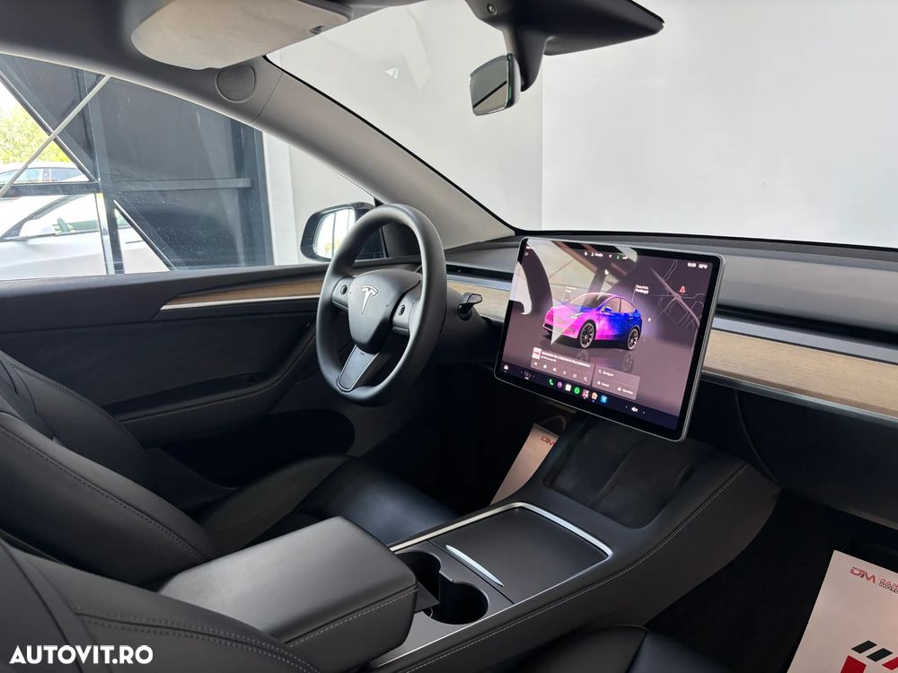 Tesla Model Y RWD - 7