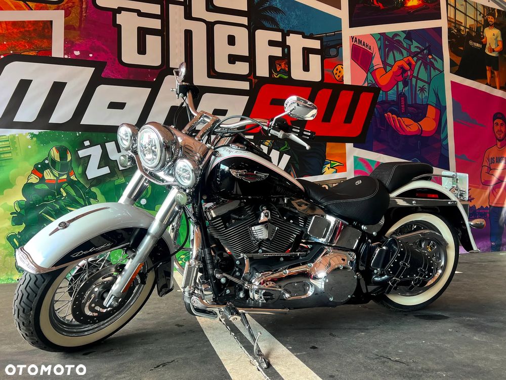 Harley-Davidson Softail Deluxe - 30