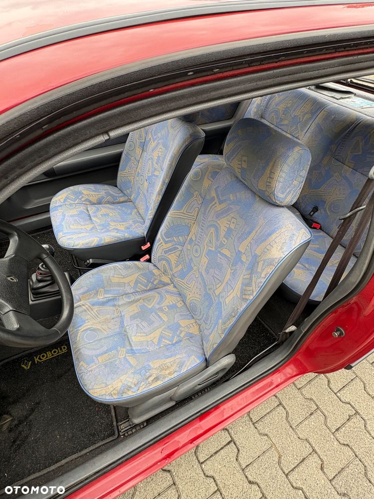 Renault Clio 1.2 RN - 10