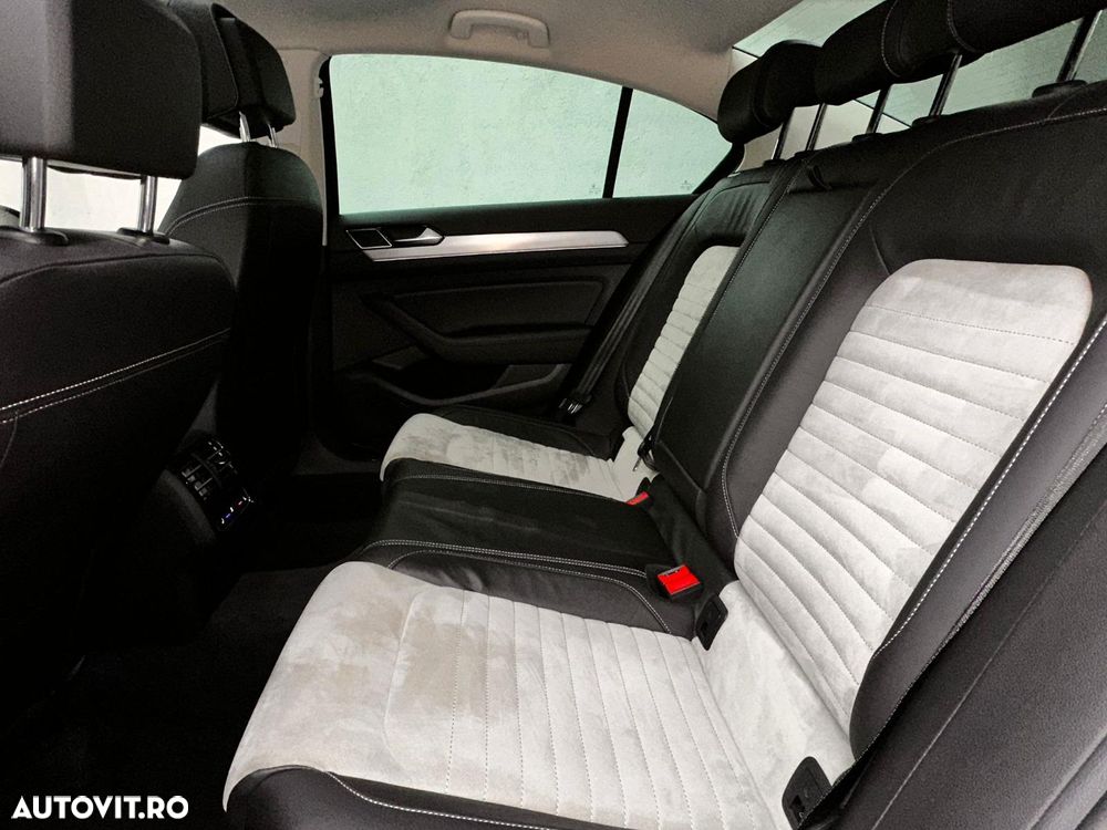 Volkswagen Passat - 11