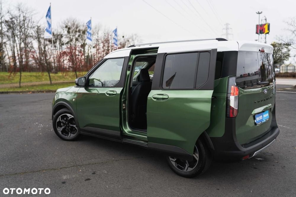 Ford Tourneo Courier - 17