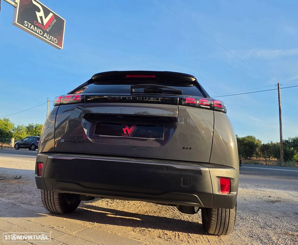 Peugeot e-2008 GT Pack - 32
