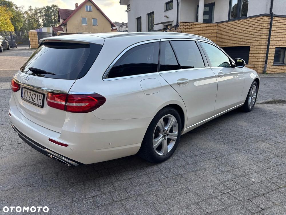 Mercedes-Benz Klasa E 250 9G-TRONIC - 8